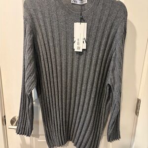 Zara Gray Ribbed Scoop-Crew Knit Sweater